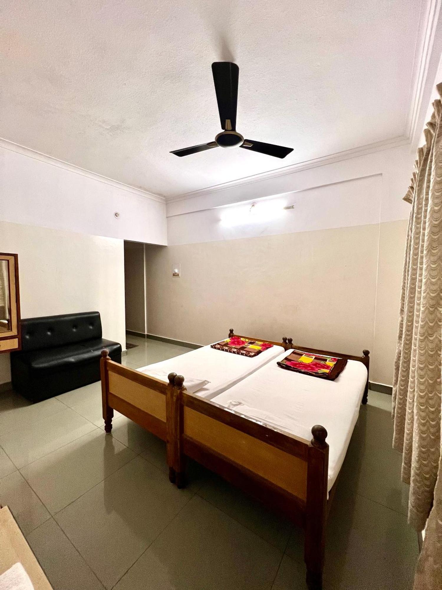 Sai Sagar Hotel Manipal Exterior foto